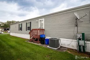7 Shelley Rd, North Brunswick Township, NJ 08902 - Photo 18