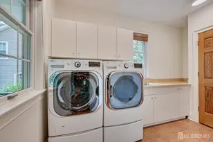 4 Edgewood Rd, Edison, NJ 08820 - Photo 32