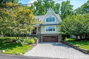 4 Edgewood Rd, Edison, NJ 08820 - Photo 1