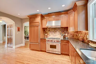4 Edgewood Road, Edison, NJ 08820 - Photo 22