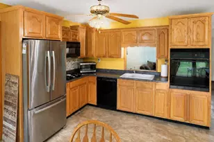 417 Madison Ave, Monroe Township, NJ 08831 - Photo 10