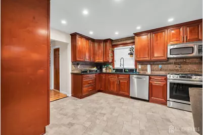 1 Macintosh Court, East Brunswick Township, NJ 08816 - Photo 6