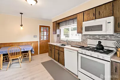 6 Burnham Road, East Brunswick Township, NJ 08816 - Photo 6