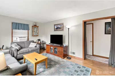 6 Burnham Road, East Brunswick Township, NJ 08816 - Photo 4