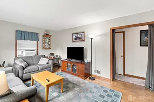 6 Burnham Rd, East Brunswick Township, NJ 08816 - Photo 4