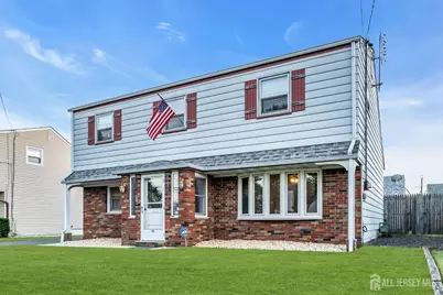 140 Camelot Drive, Port Reading, NJ 07064 - Photo 2