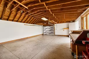 193 Old Rd, Sewaren, NJ 07077 - Photo 38