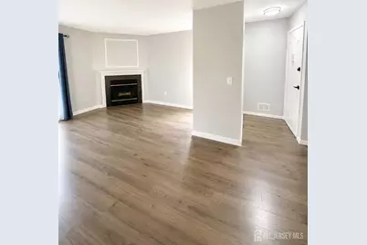 905 Spruce Hills Drive Drive #905, Glen Gardner, NJ 08826 - Photo 8