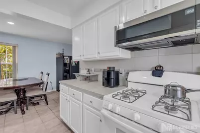 425 Thomas Street, Perth Amboy, NJ 08861 - Photo 14
