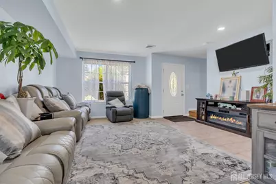 425 Thomas Street, Perth Amboy, NJ 08861 - Photo 8