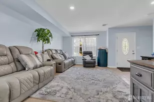425 Thomas St, Perth Amboy, NJ 08861 - Photo 10