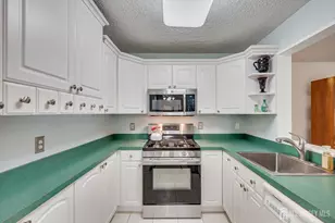 1801 Bayhead Dr, Sayreville, NJ 08859 - Photo 12