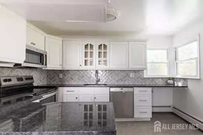 19 Jonquil Circle, Fords, NJ 08863 - Photo 10