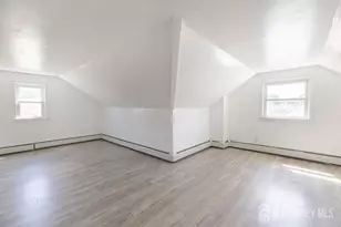 19 Jonquil Cir, Fords, NJ 08863 - Photo 28