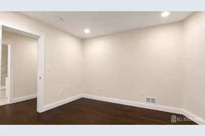 7 Maple Street, Bloomfield, NJ 07003 - Photo 6