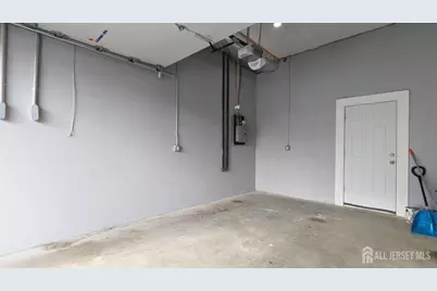 7 Maple Street, Bloomfield, NJ 07003 - Photo 10