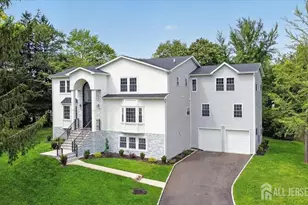 22 Mary Ellen Dr, Edison, NJ 08820 - Photo 2