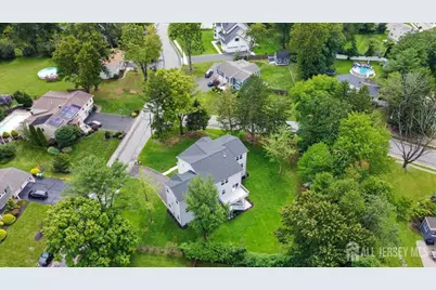 22 Mary Ellen Drive, Edison, NJ 08820 - Photo 8