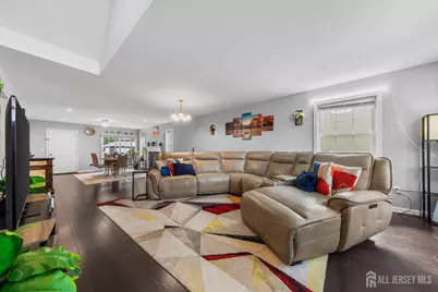 586 Dial Avenue, Piscataway Township, NJ 08854 - Photo 4