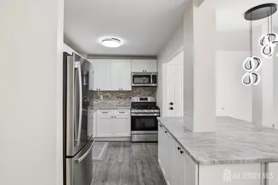 903 Cricket Lane, Woodbridge Township, NJ 07095 - Photo 8