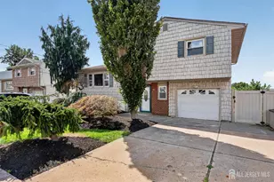 51 Charlotte St, Carteret, NJ 07008 - Photo 2