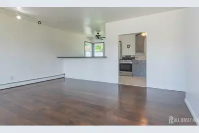 82 Markowitz Street, Carteret, NJ 07008 - Photo 4