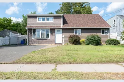 82 Markowitz Street, Carteret, NJ 07008 - Photo 2