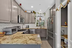 1008 Blossom Cir, South Brunswick Township, NJ 08810 - Photo 6