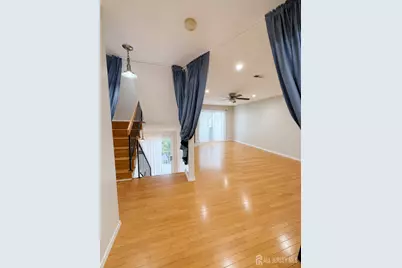 410 Johnstone Street, Perth Amboy, NJ 08861 - Photo 4