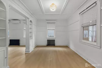309 S 2nd Avenue S, Highland Park, NJ 08904 - Photo 16