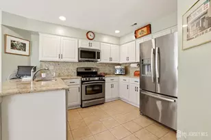 52B Rutland Ln, Monroe Township, NJ 08831 - Photo 4