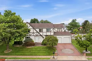 4 Victoria Way, South Brunswick Township, NJ 08824 - Photo 1
