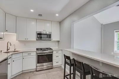 50 Central Square Park, Metuchen, NJ 08840 - Photo 12
