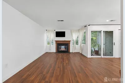 320 Edpas Road, New Brunswick, NJ 08901 - Photo 4
