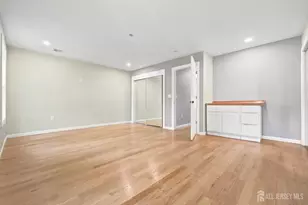 30 Linden St, Fords, NJ 08863 - Photo 8