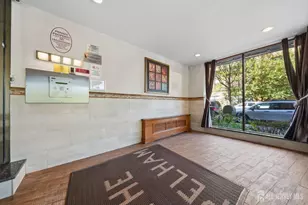 1874 Pelham Pkwy S, Bronx, NY 10461 - Photo 20