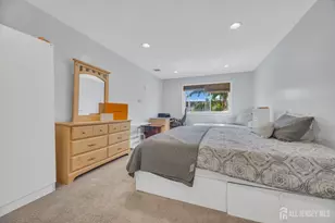 393 College Dr, Edison, NJ 08817 - Photo 14