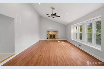 20 Franklin Drive, Plainsboro Township, NJ 08536 - Photo 6