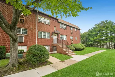 345 College Drive, Edison, NJ 08817 - Photo 2
