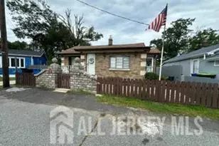 216 Hillcrest Ave, Old Bridge Township, NJ 08879 - Photo 10