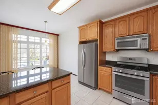 16 Jensen Court, Old Bridge Township, NJ 08857 - Photo 6