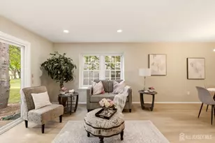 360 Bromley Pl, East Brunswick Township, NJ 08816 - Photo 10