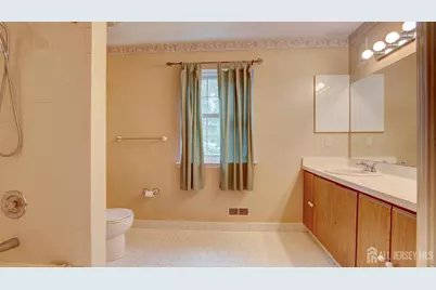 8 Forden Court, Sayreville, NJ 08872 - Photo 24