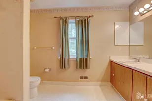 8 Forden Ct, Sayreville, NJ 08872 - Photo 24