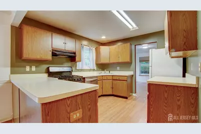 8 Forden Court, Sayreville, NJ 08872 - Photo 18