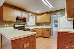 8 Forden Ct, Sayreville, NJ 08872 - Photo 18
