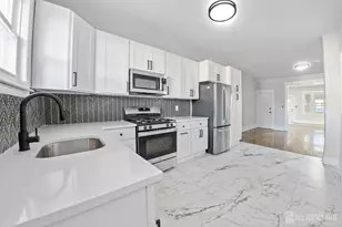156 Lewis St, Perth Amboy, NJ 08861 - Photo 16