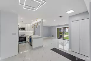 709 Sunshine Ct, Sayreville, NJ 08859 - Photo 6