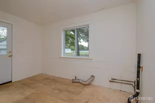 211 Main St, Spotswood, NJ 08884 - Photo 18