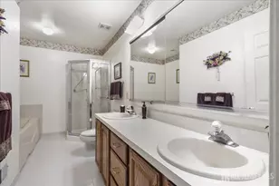 190 Tanager Dr, Monroe Township, NJ 08831 - Photo 16